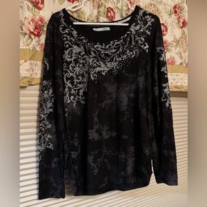 Black and Gray Long Sleeve Top